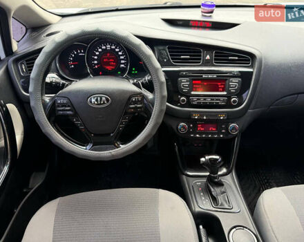 Білий Кіа Сід, об'ємом двигуна 1.6 л та пробігом 124 тис. км за 11500 $, фото 21 на Automoto.ua