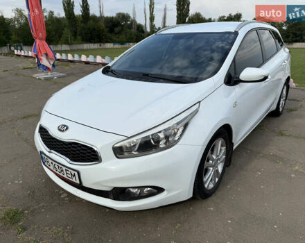 Білий Кіа Сід, об'ємом двигуна 1.58 л та пробігом 160 тис. км за 8500 $, фото 4 на Automoto.ua