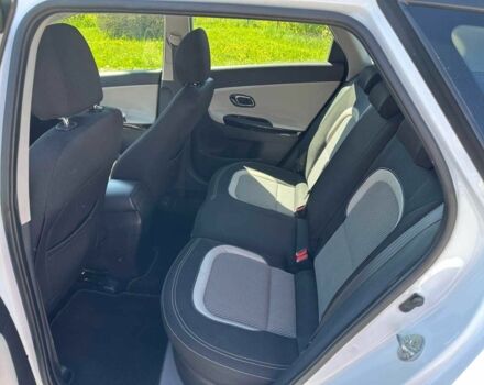 Белый Киа Сид, объемом двигателя 1.6 л и пробегом 161 тыс. км за 8000 $, фото 4 на Automoto.ua