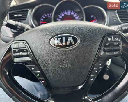 Білий Кіа Сід, об'ємом двигуна 1.6 л та пробігом 226 тис. км за 10500 $, фото 31 на Automoto.ua