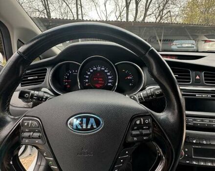 Білий Кіа Сід, об'ємом двигуна 1.6 л та пробігом 140 тис. км за 10500 $, фото 20 на Automoto.ua