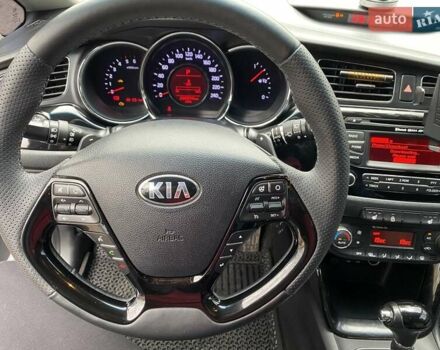 Белый Киа Сид, объемом двигателя 1.6 л и пробегом 238 тыс. км за 9900 $, фото 15 на Automoto.ua