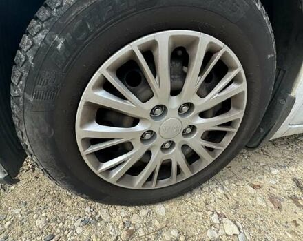 Білий Кіа Сід, об'ємом двигуна 1.6 л та пробігом 140 тис. км за 10500 $, фото 35 на Automoto.ua