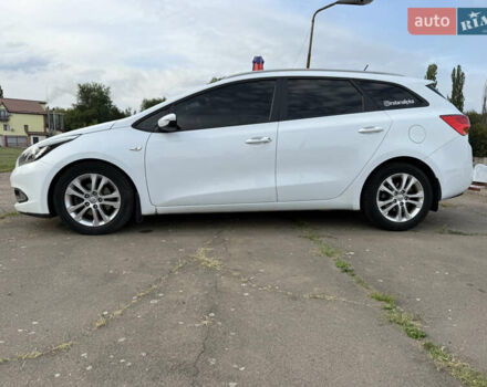 Белый Киа Сид, объемом двигателя 1.58 л и пробегом 160 тыс. км за 8199 $, фото 6 на Automoto.ua