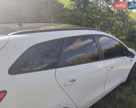 Білий Кіа Сід, об'ємом двигуна 1.58 л та пробігом 286 тис. км за 7800 $, фото 53 на Automoto.ua