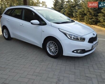 Білий Кіа Сід, об'ємом двигуна 1.58 л та пробігом 120 тис. км за 10600 $, фото 11 на Automoto.ua