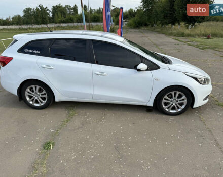 Білий Кіа Сід, об'ємом двигуна 1.58 л та пробігом 160 тис. км за 8500 $, фото 18 на Automoto.ua