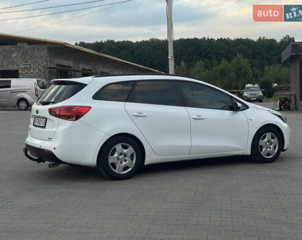 Белый Киа Сид, объемом двигателя 1.6 л и пробегом 173 тыс. км за 8888 $, фото 22 на Automoto.ua