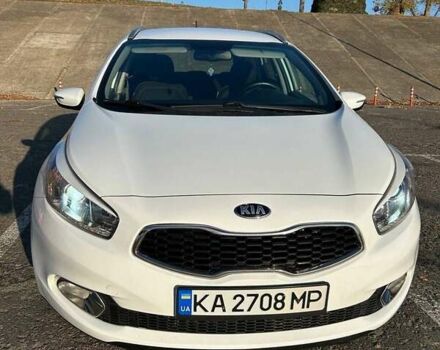 Білий Кіа Сід, об'ємом двигуна 1.6 л та пробігом 287 тис. км за 8600 $, фото 4 на Automoto.ua