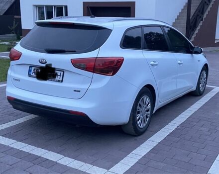 Белый Киа Сид, объемом двигателя 1.6 л и пробегом 200 тыс. км за 8100 $, фото 3 на Automoto.ua