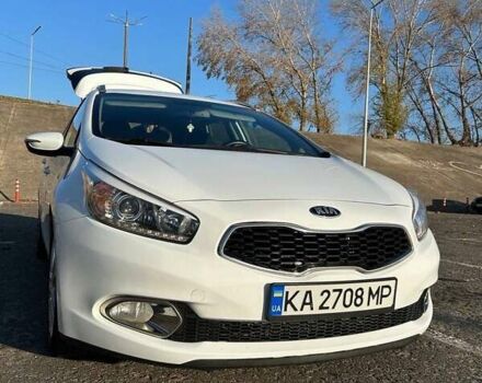 Білий Кіа Сід, об'ємом двигуна 1.6 л та пробігом 287 тис. км за 8600 $, фото 11 на Automoto.ua