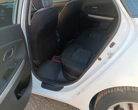 Белый Киа Сид, объемом двигателя 1.58 л и пробегом 240 тыс. км за 8700 $, фото 6 на Automoto.ua