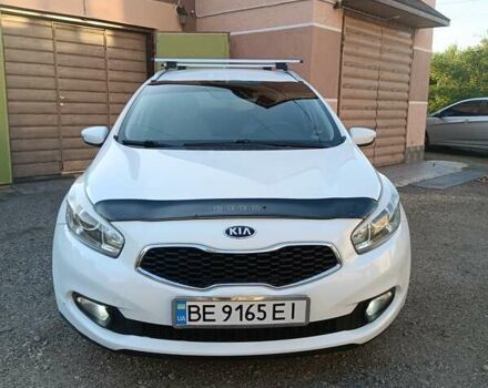Белый Киа Сид, объемом двигателя 1.58 л и пробегом 240 тыс. км за 8700 $, фото 9 на Automoto.ua