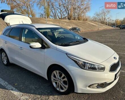 Білий Кіа Сід, об'ємом двигуна 1.6 л та пробігом 287 тис. км за 8600 $, фото 22 на Automoto.ua