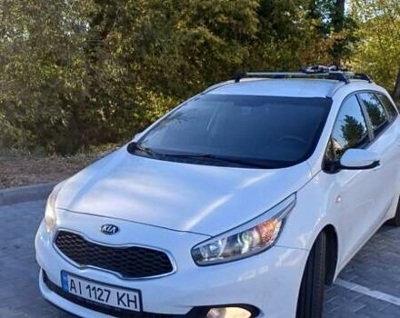 Белый Киа Сид, объемом двигателя 1.58 л и пробегом 279 тыс. км за 8200 $, фото 4 на Automoto.ua
