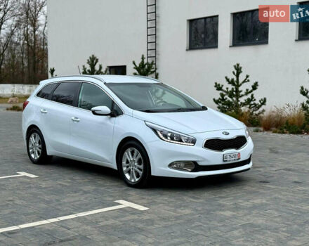 Білий Кіа Сід, об'ємом двигуна 1.6 л та пробігом 210 тис. км за 13500 $, фото 2 на Automoto.ua