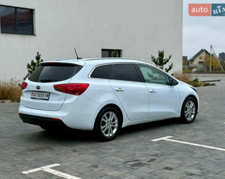 Білий Кіа Сід, об'ємом двигуна 1.6 л та пробігом 210 тис. км за 13500 $, фото 4 на Automoto.ua