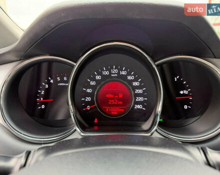 Білий Кіа Сід, об'ємом двигуна 1.6 л та пробігом 210 тис. км за 13500 $, фото 22 на Automoto.ua