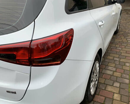 Білий Кіа Сід, об'ємом двигуна 1.6 л та пробігом 258 тис. км за 7800 $, фото 14 на Automoto.ua