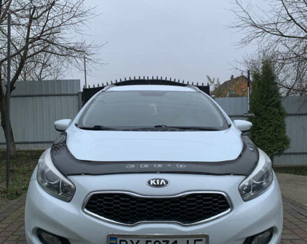 Білий Кіа Сід, об'ємом двигуна 1.6 л та пробігом 258 тис. км за 7800 $, фото 10 на Automoto.ua