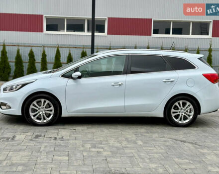 Білий Кіа Сід, об'ємом двигуна 1.6 л та пробігом 210 тис. км за 13500 $, фото 7 на Automoto.ua