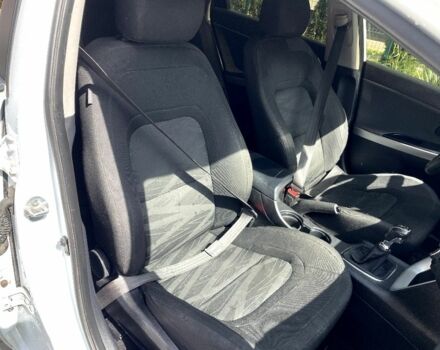 Белый Киа Сид, объемом двигателя 1.6 л и пробегом 280 тыс. км за 7900 $, фото 7 на Automoto.ua