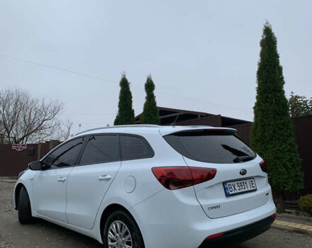 Білий Кіа Сід, об'ємом двигуна 1.6 л та пробігом 258 тис. км за 7800 $, фото 3 на Automoto.ua