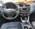 Белый Киа Сид, объемом двигателя 1.59 л и пробегом 209 тыс. км за 8300 $, фото 13 на Automoto.ua