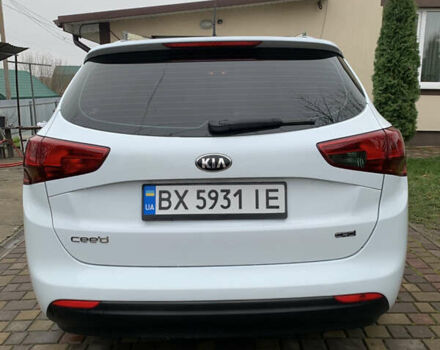 Білий Кіа Сід, об'ємом двигуна 1.6 л та пробігом 258 тис. км за 7800 $, фото 27 на Automoto.ua
