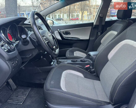 Белый Киа Сид, объемом двигателя 1.59 л и пробегом 19 тыс. км за 13300 $, фото 21 на Automoto.ua