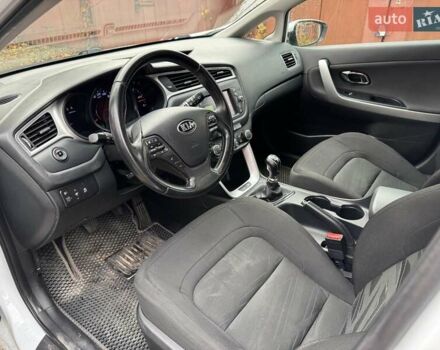 Кіа Сід 2016 у Дніпро (Дніпропетровську) на Automoto.ua Білий Кіа Сід, об'ємом двигуна 1.58 л та пробігом 197 тис. км за 8500 $, фото 9 на Automoto.ua