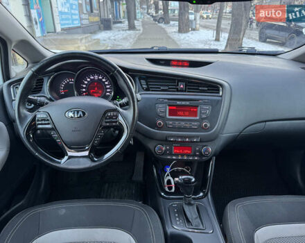 Белый Киа Сид, объемом двигателя 1.59 л и пробегом 19 тыс. км за 13300 $, фото 31 на Automoto.ua
