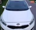 Белый Киа Сид, объемом двигателя 1.58 л и пробегом 226 тыс. км за 10000 $, фото 4 на Automoto.ua