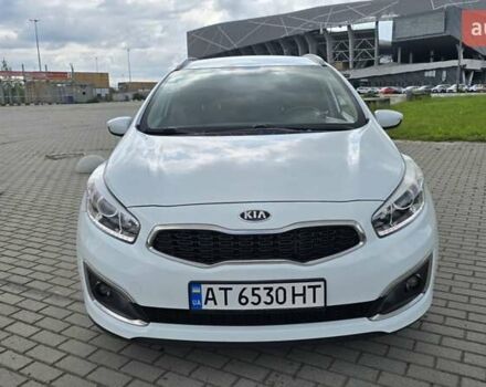 Белый Киа Сид, объемом двигателя 1.4 л и пробегом 196 тыс. км за 9400 $, фото 3 на Automoto.ua
