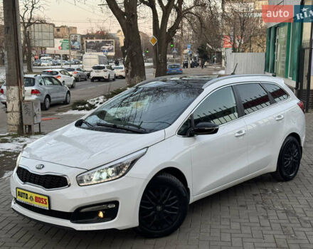 Белый Киа Сид, объемом двигателя 1.59 л и пробегом 19 тыс. км за 13300 $, фото 10 на Automoto.ua