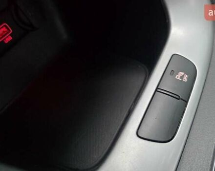 Белый Киа Сид, объемом двигателя 1.4 л и пробегом 198 тыс. км за 8500 $, фото 23 на Automoto.ua