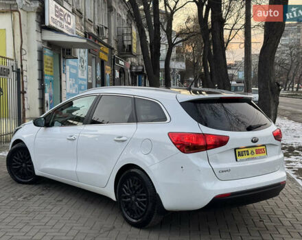 Белый Киа Сид, объемом двигателя 1.59 л и пробегом 19 тыс. км за 13300 $, фото 3 на Automoto.ua