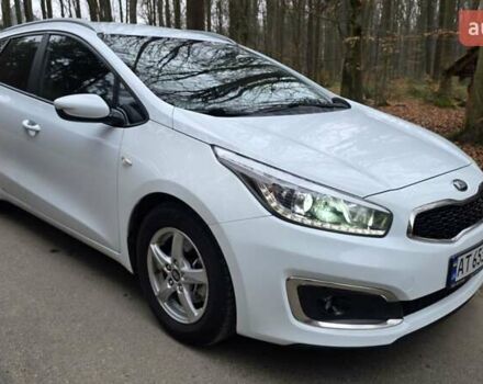 Белый Киа Сид, объемом двигателя 1.4 л и пробегом 198 тыс. км за 8500 $, фото 1 на Automoto.ua
