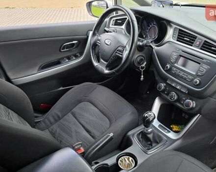 Белый Киа Сид, объемом двигателя 1.4 л и пробегом 196 тыс. км за 9400 $, фото 22 на Automoto.ua