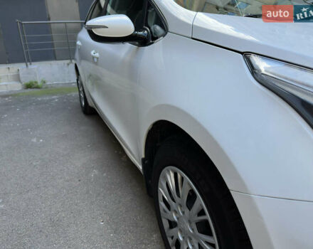Белый Киа Сид, объемом двигателя 1.59 л и пробегом 66 тыс. км за 12000 $, фото 1 на Automoto.ua