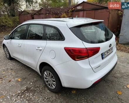 Кіа Сід 2016 у Дніпро (Дніпропетровську) на Automoto.ua Білий Кіа Сід, об'ємом двигуна 1.58 л та пробігом 197 тис. км за 8500 $, фото 2 на Automoto.ua