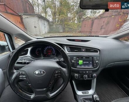 Кіа Сід 2016 у Дніпро (Дніпропетровську) на Automoto.ua Білий Кіа Сід, об'ємом двигуна 1.58 л та пробігом 197 тис. км за 8500 $, фото 13 на Automoto.ua