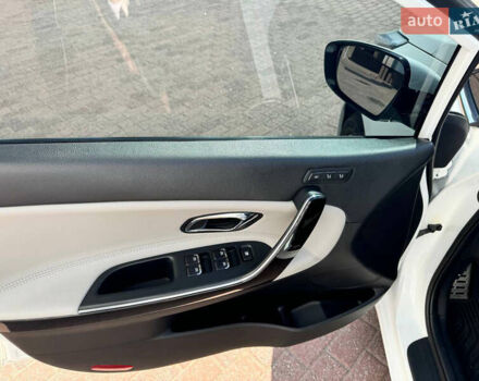 Белый Киа Сид, объемом двигателя 1.59 л и пробегом 52 тыс. км за 15000 $, фото 10 на Automoto.ua