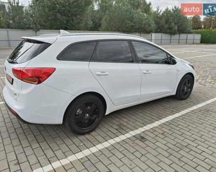 Белый Киа Сид, объемом двигателя 1.6 л и пробегом 237 тыс. км за 11100 $, фото 4 на Automoto.ua