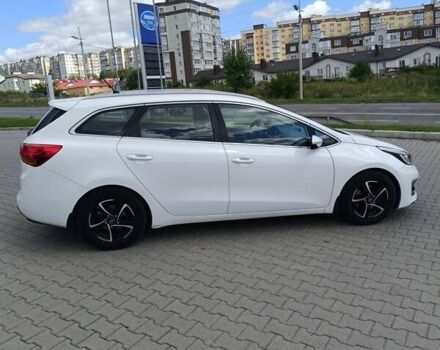 Білий Кіа Сід, об'ємом двигуна 1.59 л та пробігом 82 тис. км за 14800 $, фото 13 на Automoto.ua