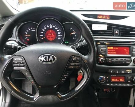 Белый Киа Сид, объемом двигателя 1.6 л и пробегом 160 тыс. км за 11600 $, фото 9 на Automoto.ua