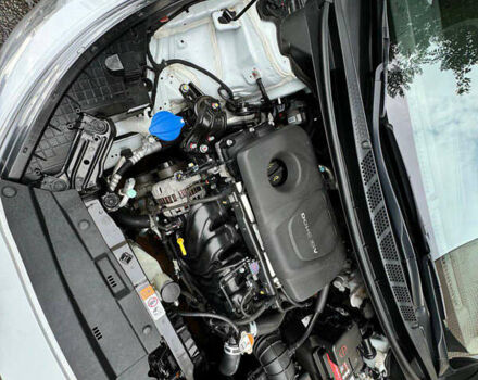 Белый Киа Сид, объемом двигателя 1.59 л и пробегом 52 тыс. км за 15000 $, фото 18 на Automoto.ua