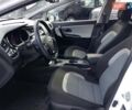 Белый Киа Сид, объемом двигателя 1.59 л и пробегом 145 тыс. км за 11800 $, фото 5 на Automoto.ua