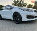 Білий Кіа Сід, об'ємом двигуна 1.6 л та пробігом 235 тис. км за 10600 $, фото 5 на Automoto.ua