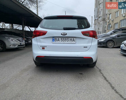 Білий Кіа Сід, об'ємом двигуна 1.6 л та пробігом 210 тис. км за 11200 $, фото 5 на Automoto.ua